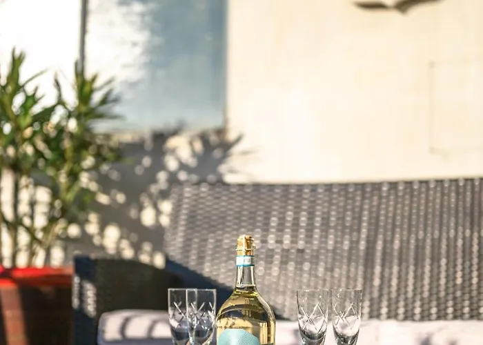 Terrasse Ensoleillee Sur Les Toits De Apartmán *